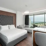 Szálloda Grand Sapphire & Casino 5*
