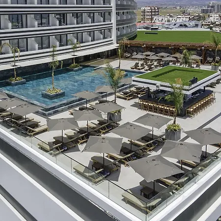 Grand Sapphire & Casino Hotel 5*