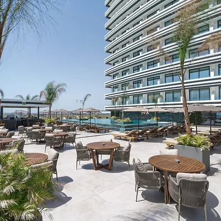 Grand Sapphire & Casino 5* Trikomo