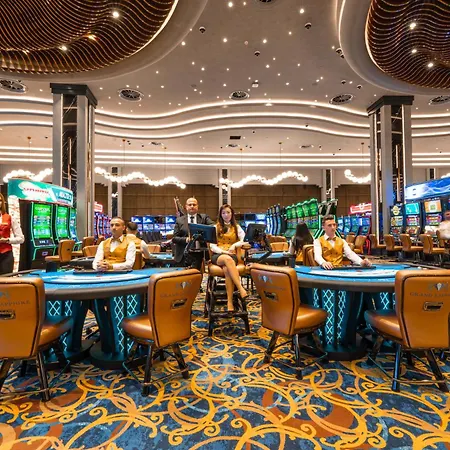 Hotel Grand Sapphire & Casino Trikomo