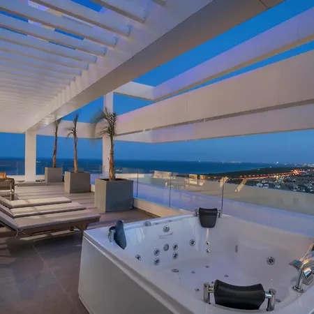 Grand Sapphire & Casino 5*