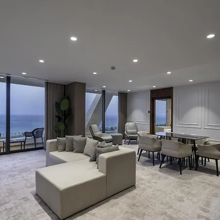 Grand Sapphire & Casino 5*