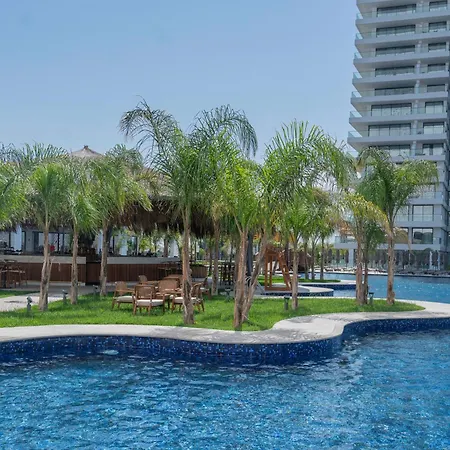 Grand Sapphire & Casino ホテル 5*