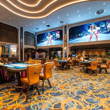 Grand Sapphire & Casino Отель