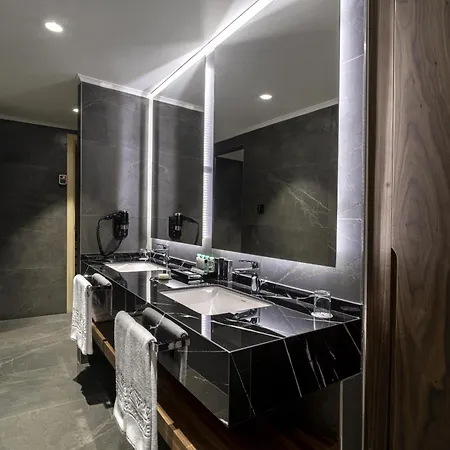 ホテル Grand Sapphire & Casino 5*