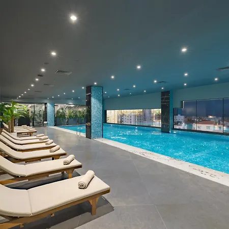 Grand Sapphire & Casino Hotel 5*