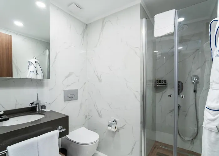 Grand Sapphire & Casino