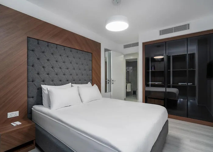 Grand Sapphire & Casino Hotel