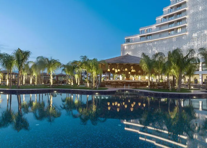 Grand Sapphire & Casino Hotel