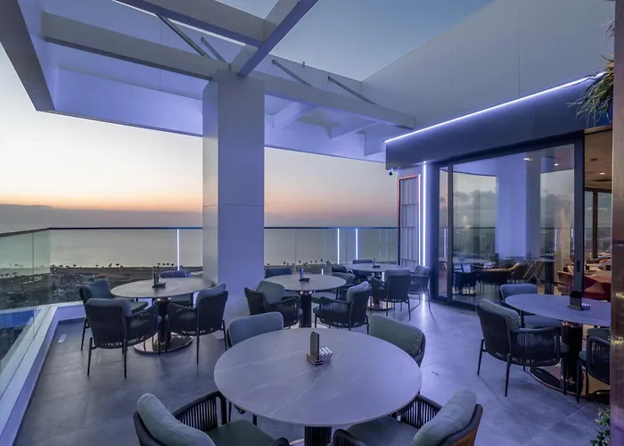 Hotel Grand Sapphire & Casino