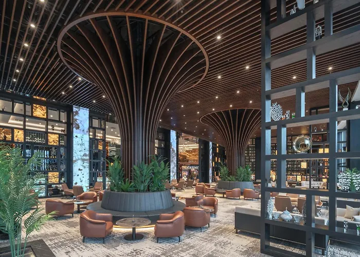 Grand Sapphire & Casino Hotel 5*