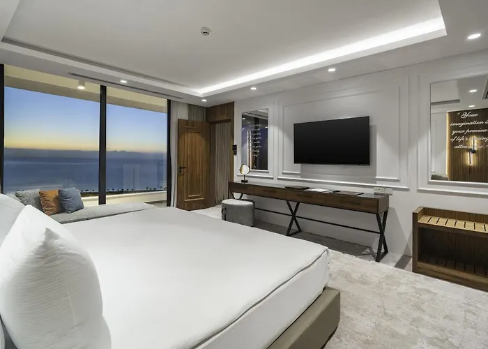 Grand Sapphire & Casino Hotel